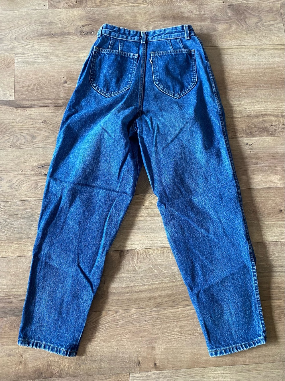 Vintage 80’s-90’s Levi’s Relaxed Fit “Mom” Jeans - Picture 2 of 5